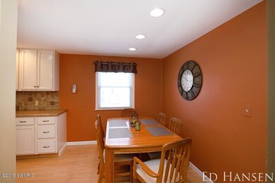 3667 Grape Ave NE, Grand Rapids, MI 49525 - photo 5