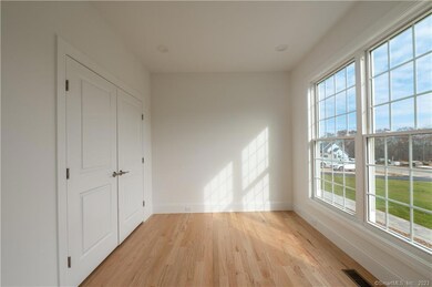 14 Pumpkin Grove, East Lyme, CT 06333 - photo 4