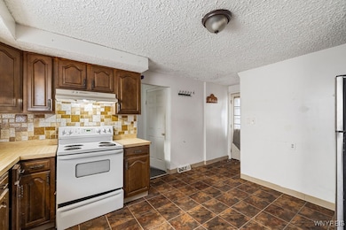 2488 Whitney Ave, Niagara Falls, NY 14301 - photo 7