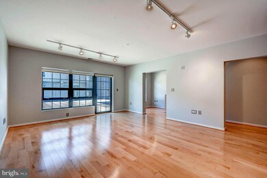 Silo Point, Baltimore, MD 21230 - photo 3