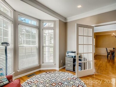 Home office or living room...you choose!