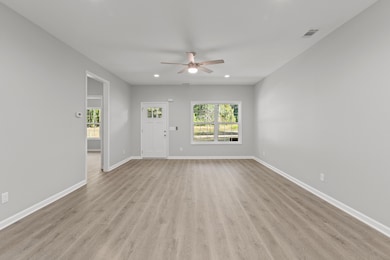 1359Columbia.NicoleBurbagePhoto-2