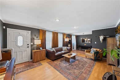 4833 Chateau Dr, San Diego, CA 92117 - photo 3