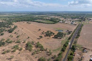 13277 Pearsall Rd, Atascosa, TX 78002 - photo 2