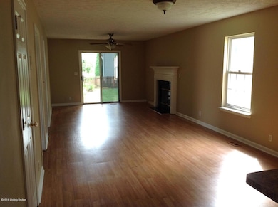 7801 Appleview Ln, Louisville, KY 40228 - photo 2