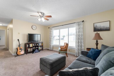 617 W 15th St, Muncie, IN 47302 - photo 6