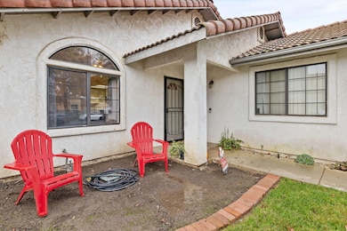 1903 Henshaw Ave, Tulare, CA 93274 - photo 4