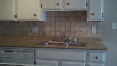 10421 N 11th St unit 2, Phoenix, AZ 85020 - photo 6