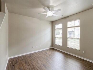 316 SW 6th St unit 106, Des Moines, IA 50309 - photo 4