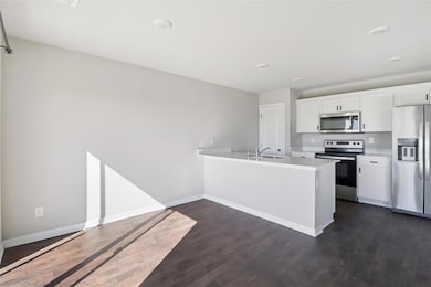 1016 35th St SW, Altoona, IA 50009 - photo 4