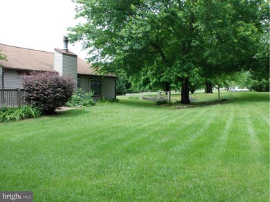 4297 S Starcrest Dr, Warrenton, VA 20187 - photo 3