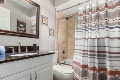 3710 W Dahlia Dr unit 4, Phoenix, AZ 85029 - photo 7