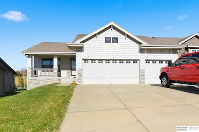2022 Gindy Cir, Bellevue, NE 68147 - photo 2