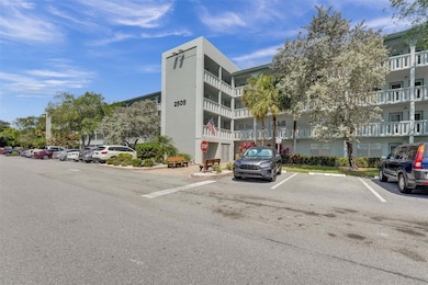 2505 Antigua Terrace unit L3, Coconut Creek, FL 33066 - photo 2