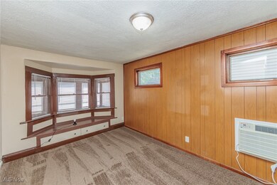 22409 Coulter Ave, Euclid, OH 44117 - photo 7