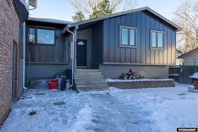 264 Indian Paintbrush St, Casper, WY 82604 - photo 2