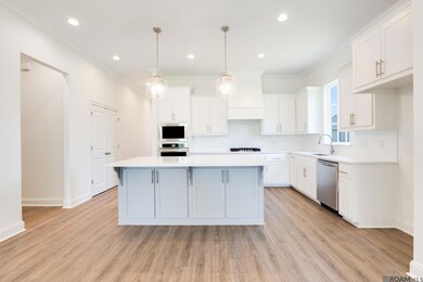 14018 Tideland Dr, Baton Rouge, LA 70810 - photo 6