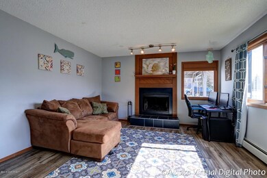 Living Room W/Fireplace