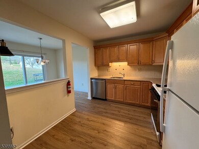 702 Swift Dr unit 12, Milford, NJ 08848 - photo 6