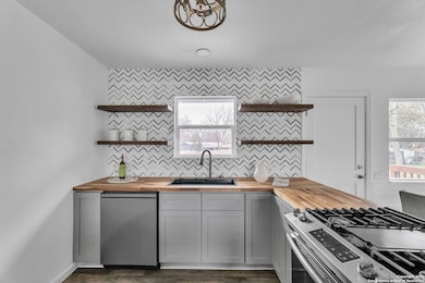 2905 Rogge Ln, Austin, TX 78723 - photo 5