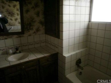Main bathroom and shower