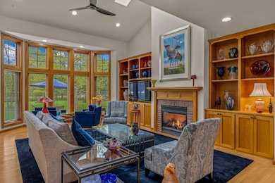 1998 Hidden Reserve Ct, Mequon - HDR-24
