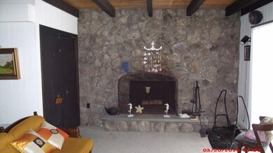 143 Broadmoor Dr, Lords Valley, PA 18428 - photo 3