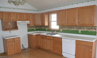 46826 McDonald St, East Liverpool, OH 43920 - photo 5