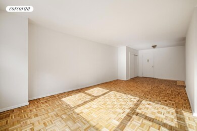 15 Charles Street at Waverly Place unit 2B, New York, NY 10014 - photo 6