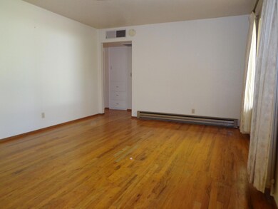 1689 Mistletoe Ln, Redding, CA 96002 - photo 5