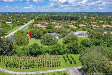 33 Sw Dr, Davie, FL 33330 - photo 4