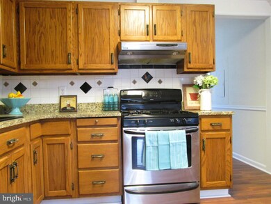 200 Cabbel Dr, Manassas Park, VA 20111 - photo 6