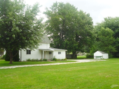 863 N Market St, Andrews, IN 46702 - photo 2