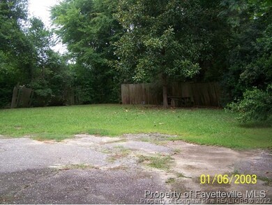 905 Montclair Rd, Fayetteville, NC 28314 - photo 7
