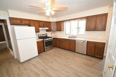 533 Andover St unit 535, Lawrence, MA 01843 - photo 6