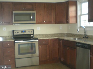 6301 Barnett Ave unit B, Eldersburg, MD 21784 - photo 7