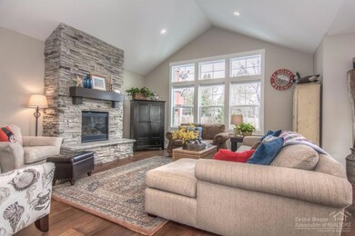 20390 Penhollow Ln, Bend, OR 97702 - photo 4