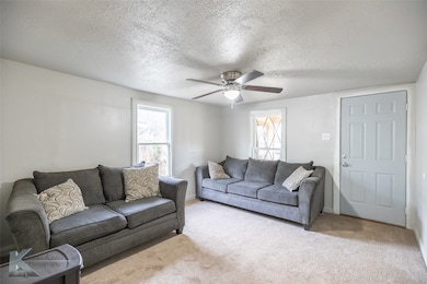 818 Ballinger St, Abilene, TX 79605 - photo 4