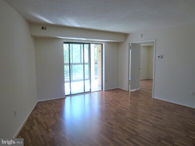 Greens of Leisure World unit 912, Silver Spring, MD 20906 - photo 2