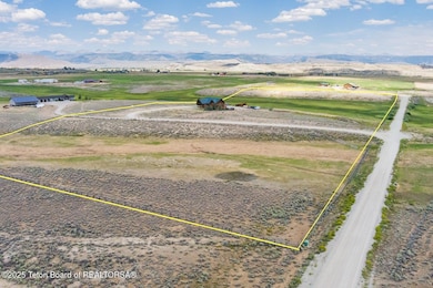 6 Jarrett Rd, Pinedale, WY 82941 - photo 5
