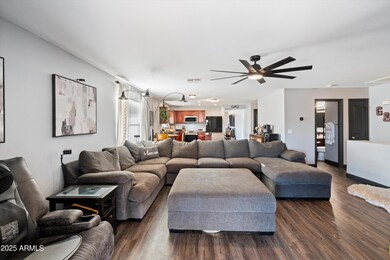 671 W Jahns Ct, Casa Grande, AZ 85122 - photo 5