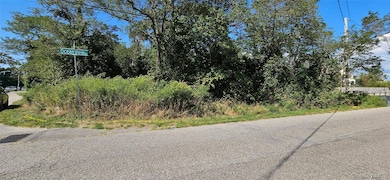 0 Oceanview Dr unit KEY906770, Mastic Beach, NY 11951 - photo 6