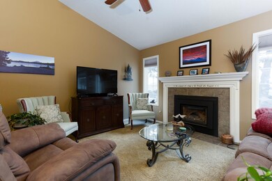 10-web-or-mls-3375 NE Stonebrook Loop-9