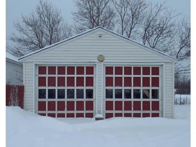 18 Edwards St, Colebrook, NH 03576 - photo 3