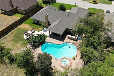 6424 Chilton Dr, North Richland Hills, TX 76182 - photo 2