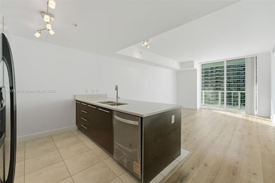 Quantum On the Bay unit 4109, Miami, FL 33132 - photo 4