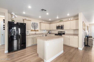 1381 S Wagon Wheel Ct unit III, Chandler, AZ 85286 - photo 5