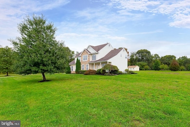 222 Inverness Dr, Swedesboro, NJ 08085 - photo 2