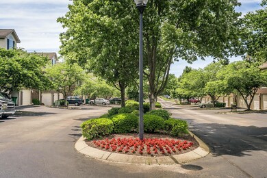 8538 Grand Neptune Dr unit 1301, Louisville, KY 40228 - photo 2