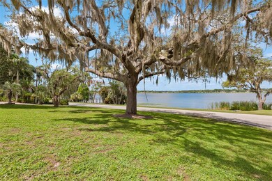 560 E Lake Elbert Dr NE, Winter Haven, FL 33881 - photo 4